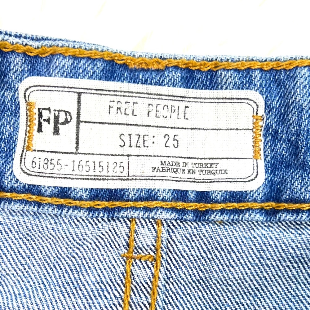 🚫SOLD! 💐|•FREE PEOPLE•| Fun Floral Embroidered Studded Jean Skirt!💐 - Picture 6 of 8